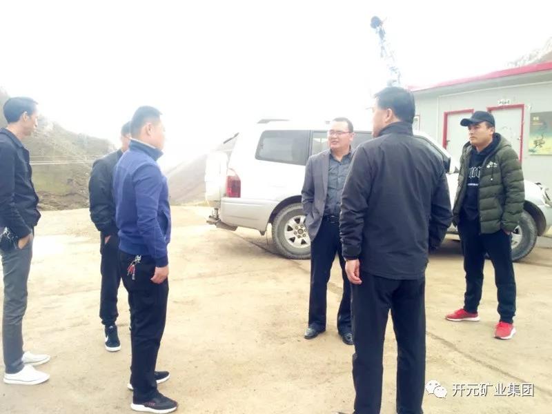 科學(xué)發(fā)展 統(tǒng)籌兼顧 穩(wěn)步生產(chǎn)│州、縣國土資源局領(lǐng)導(dǎo)赴興海銅鑫進(jìn)行年檢
