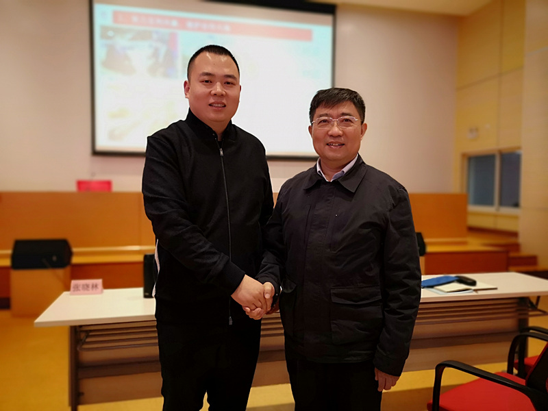 豫商赴滬，共研發(fā)展│許明月董事長參加民建河南省企業(yè)家會員班培訓